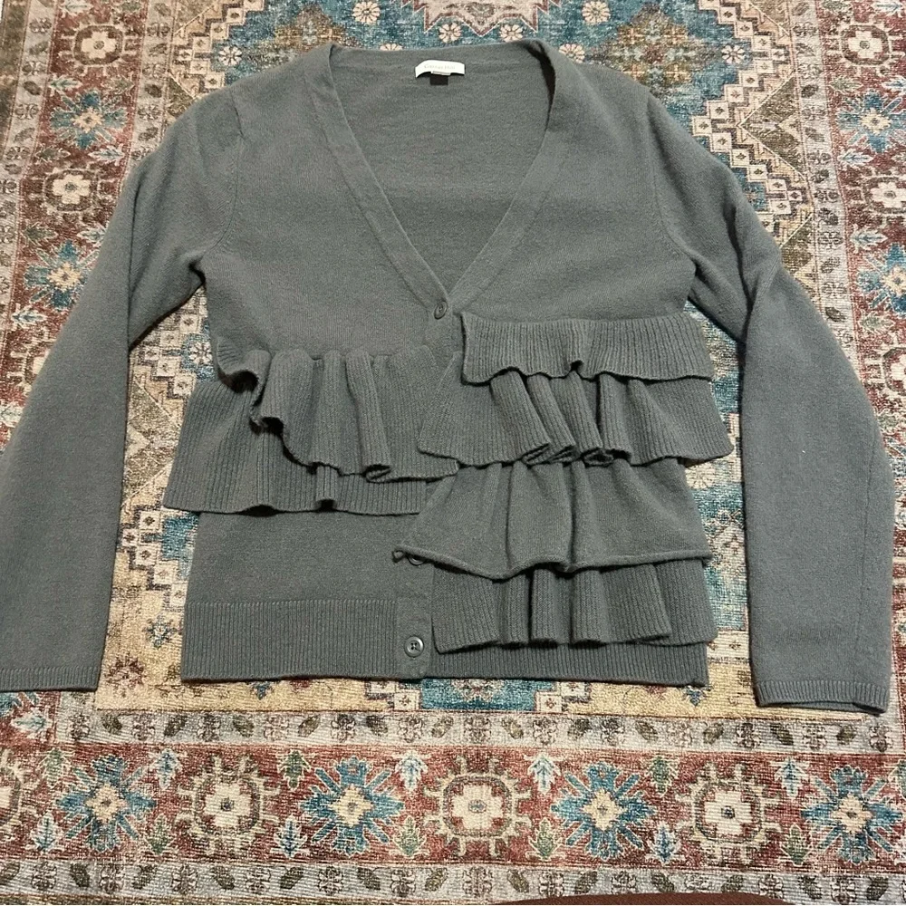 Garnet Hill Ruffle Cardigan Wool Sweater Gray Long Sleeve Women's Size Small - Picture 4 of 8